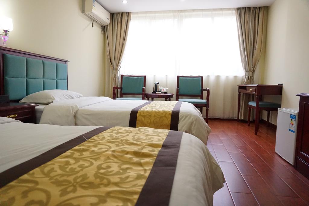 Guangdong Oversea Chinese Hotel Kanton Zimmer foto