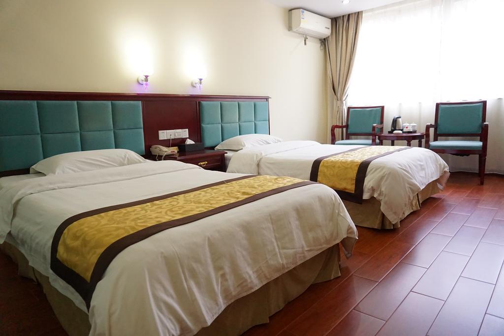 Guangdong Oversea Chinese Hotel Kanton Zimmer foto