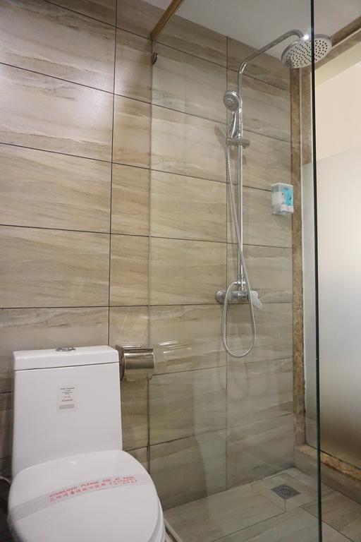 Guangdong Oversea Chinese Hotel Kanton Exterior foto