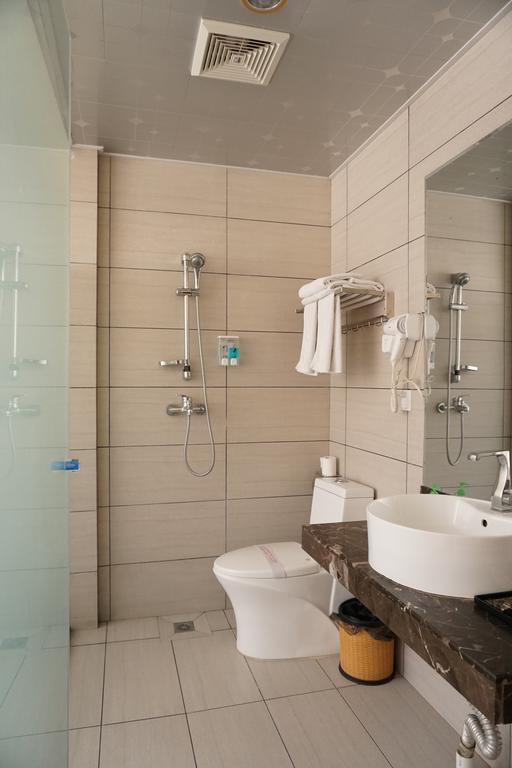 Guangdong Oversea Chinese Hotel Kanton Zimmer foto