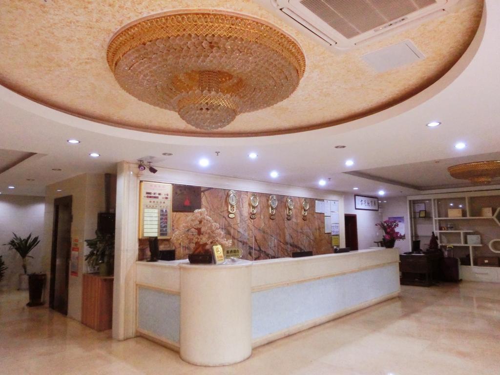 Guangdong Oversea Chinese Hotel Kanton Exterior foto